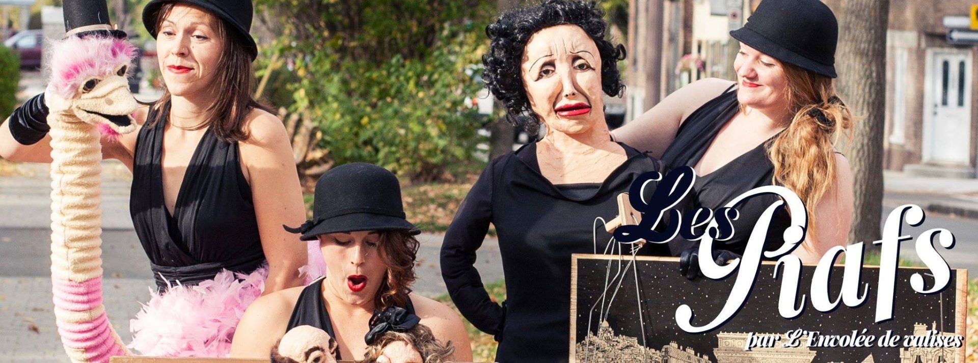 Spectacle de marionnettes tout public nommé Les Piafs de la compagnie L'Envolée de valises