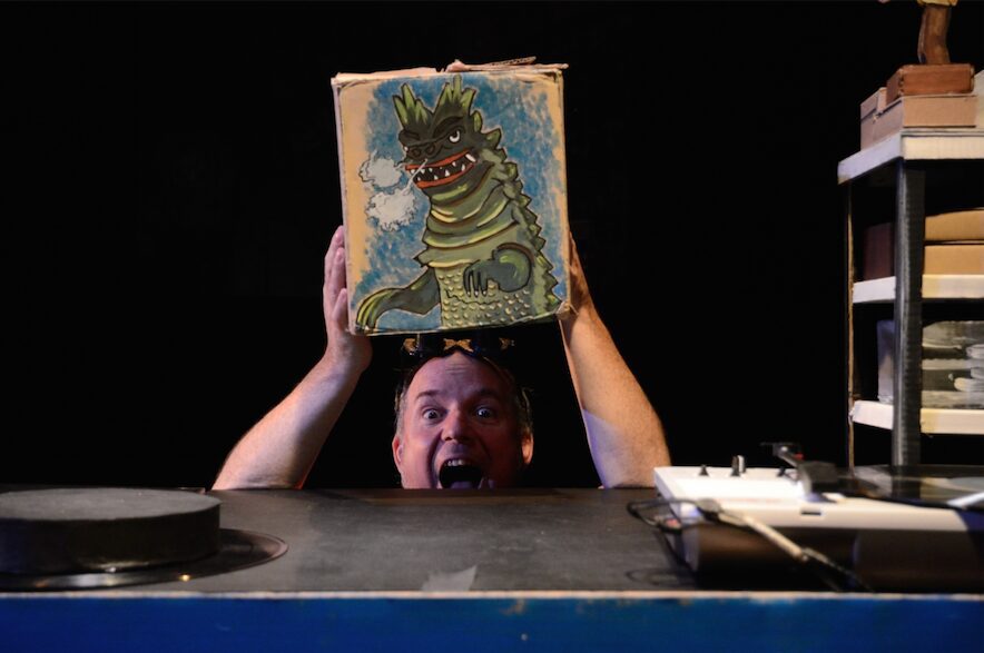 Otomonogatari_Ultraman_Monster