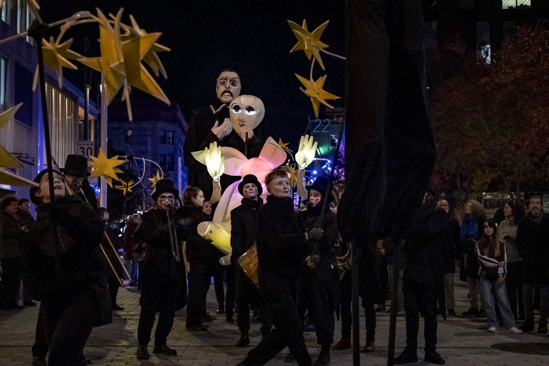 Le Géant et la Muse (2025)