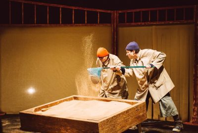 Le carré de sable, spectacle de marionnette de la compagnie Tenon Mortaise